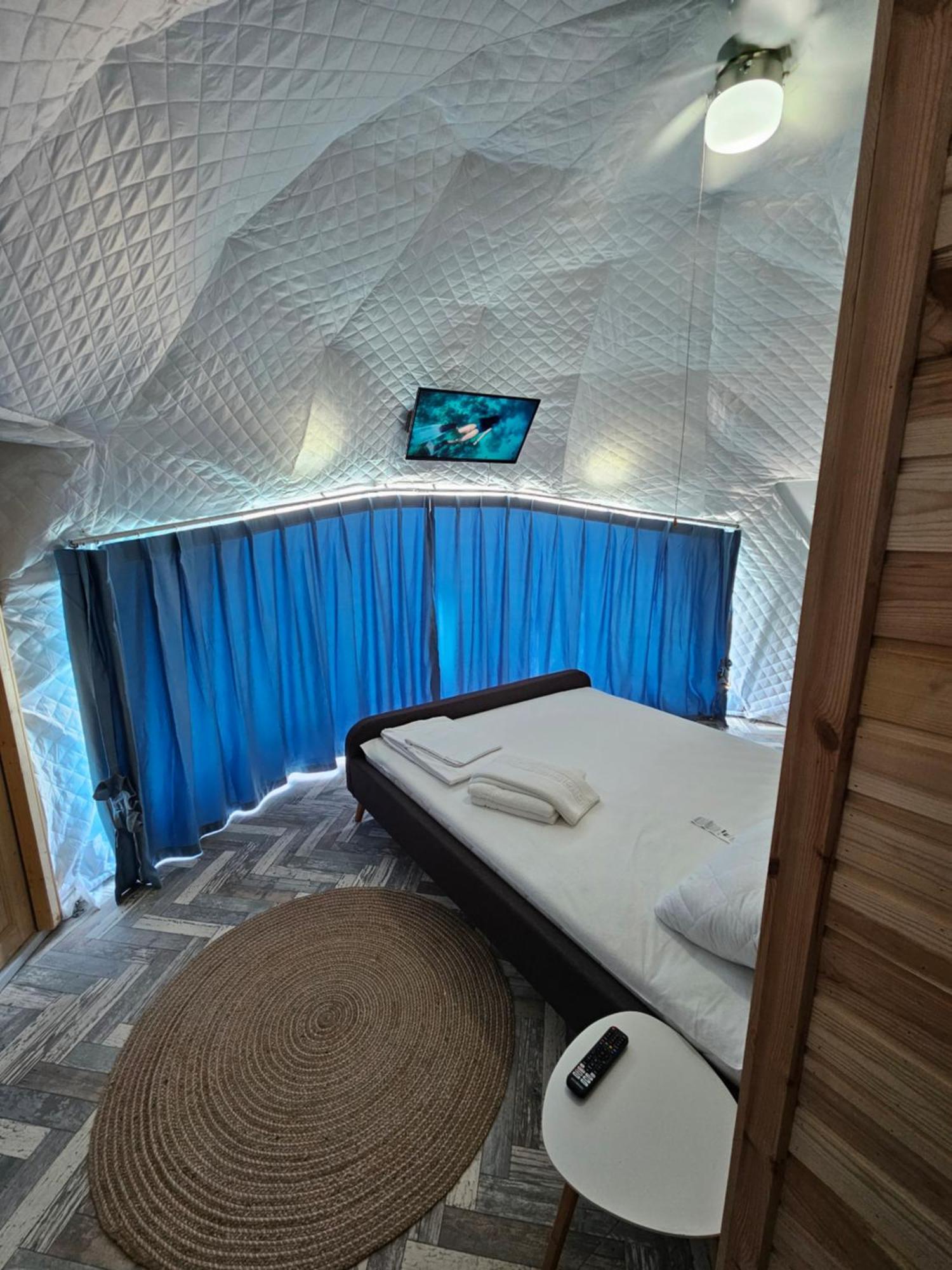 Mar A Lago Glamping23 Douăzeci şi Trei August Dış mekan fotoğraf